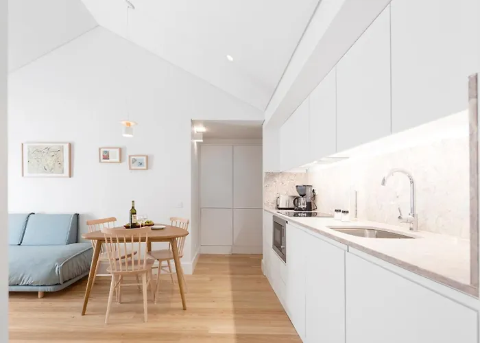 Serviced - Benformoso Апартаменти *